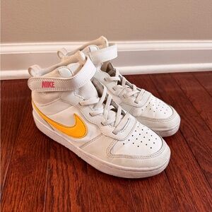 Girls Nike mid sneaker size 3Y.